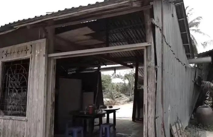 Cận cảnh căn nhà Đàm Vĩnh Hưng xây cho cha phạm nhân ở Long An - Hình 2 Can canh can nha Dam Vinh Hung xay cho cha pham nhan o Long An-Hinh-2