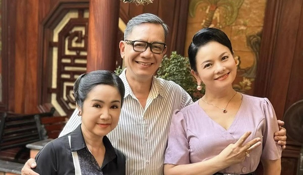 Cuoc hoi ngo giua NSND Thu Ha va vo chong NSND Thu Que