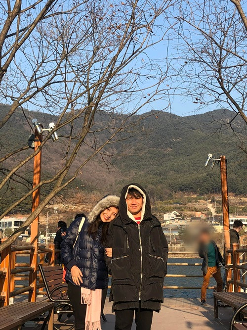 Thụy Vy chia sẻ, chồng thường hay có những ý tưởng đứng trên góc độ chuyên môn và hướng đến giá trị, chất lượng còn cô hay nghĩ về tài chính, hiệu quả doanh thu nên thường tranh luận.