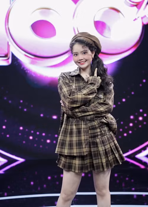 Vợ Bằng Cường trông mũm mĩm hơn.