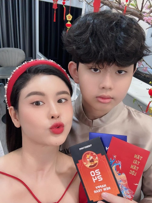 Trương Quỳnh Anh ly hôn Tim năm 2018 sau nhiều năm gắn bó, có con trai chung.