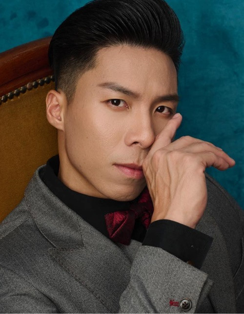 Phía Quốc Nghiệp từng vướng ồn ào cùng Quốc Cơ quay clip quảng cáo "chồng đầu đi xe máy", không đội mũ bảo hiểm vào tháng 10/2023. Ảnh: FBNV.