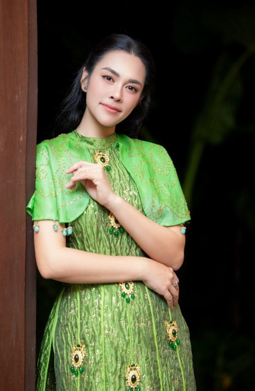 Đến tháng 3/2024, người từng tổ chức đám cưới với Ngọc Mai bị phạt hành chính 7,5 triệu đồng vì những tin đồn sai sự thật xúc phạm uy tín, danh dự nữ ca sĩ. Ảnh: FBNV.