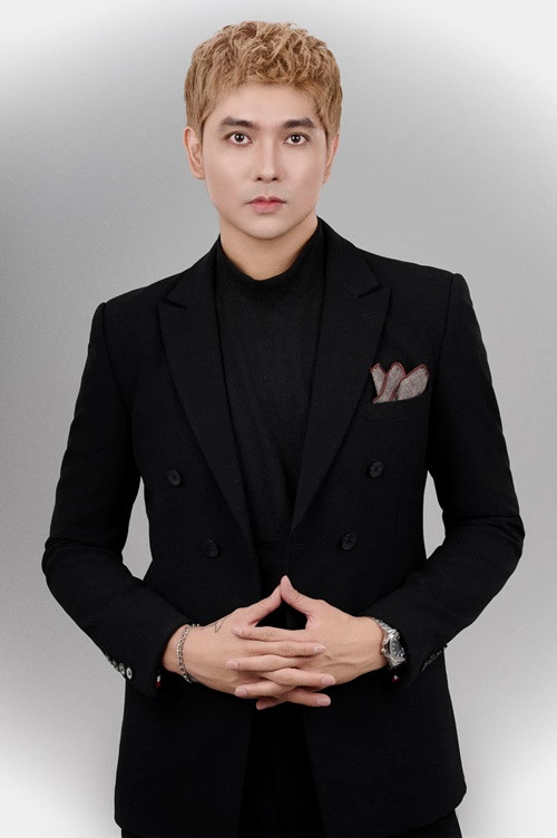 Tim - Trương Quỳnh Anh công khai ly hôn năm 2018. Trong những năm qua, nam ca sĩ kín tiếng về chuyện tình cảm.