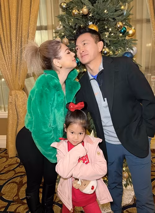 Nữ ca sĩ chưa tổ chức đám cưới chính thức.