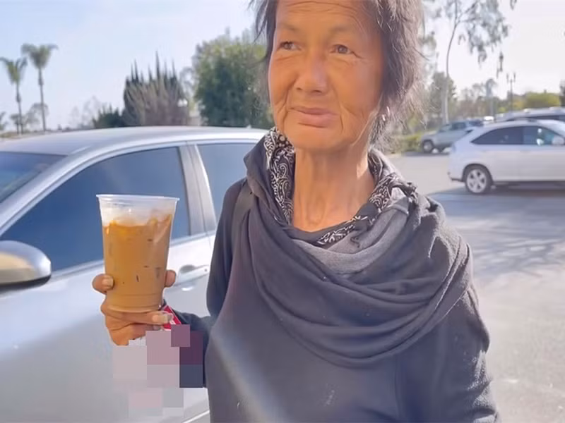 Nữ ca sĩ không nhận sự giúp đỡ của bất kỳ ai, thậm chí cả mẹ, chồng cũ và các con. Ảnh: Vietnamnet.