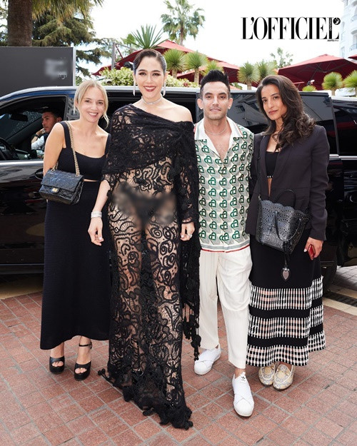 Hình ảnh Chompoo Araya diện mốt lộ nội y thu hút ống kính truyền thông quốc tế.