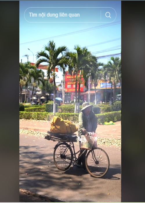 Anh lập trang TikTok để đăng tải nhiều clip, trong đó có các tiểu phẩm hài để thu hút cư dân mạng. Ảnh: TikTok nhân vật.