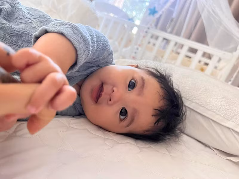 “Nhiều người sẽ thắc mắc sao Bảo Anh không tìm một đại gia để sinh con cho thoải mái? Nhưng nếu quyết định như vậy thì đâu phải Bảo Anh mà tôi yêu quý, một người dám nghĩ, dám làm, dám sống”, Dương Triệu Vũ nói thêm.