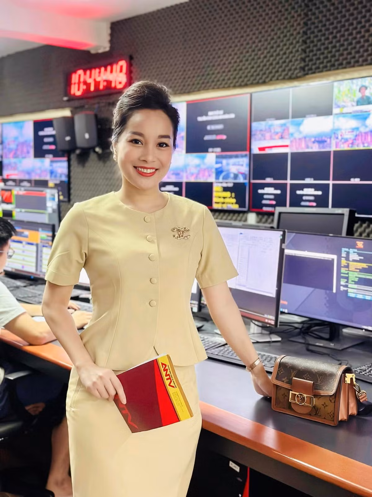 Hiện tại, Minh Hương đang làm MC, BTV của kênh truyền hình ANTV.