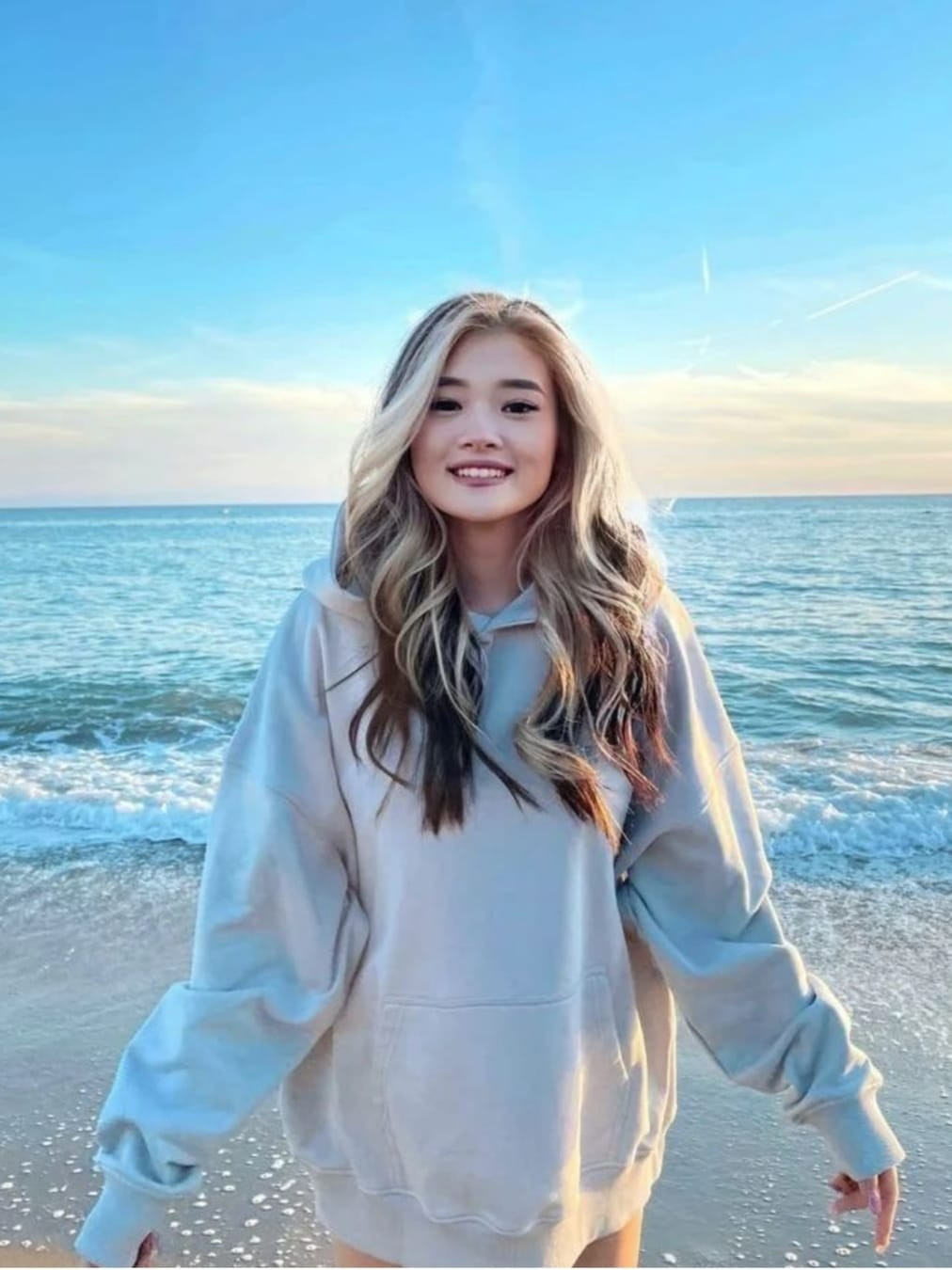 Cô nàng thường đi du lịch đến nhiều đất nước trên thế giới. Ảnh: Instagram