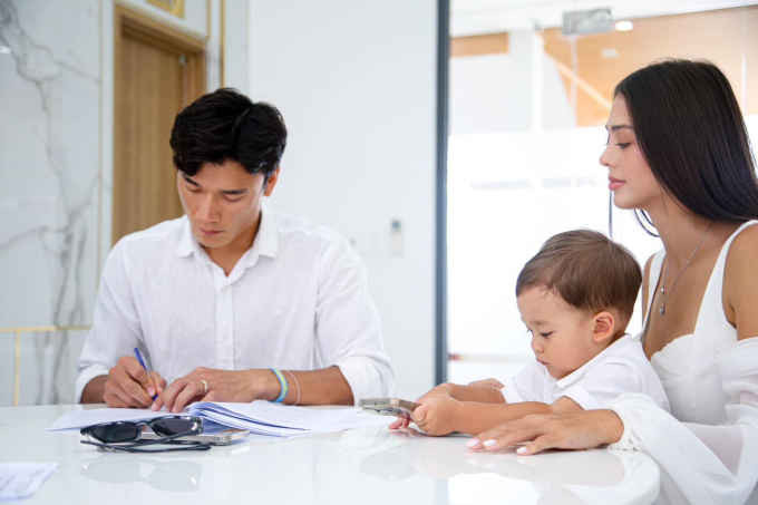 Bùi Tiến Dũng vừa hết hợp đồng với CLB CAHN. Nửa cuối mùa giải 2023/24 anh thi đấu cho HAGL, nhưng không tiếp tục gắn bó với đội bóng phố núi