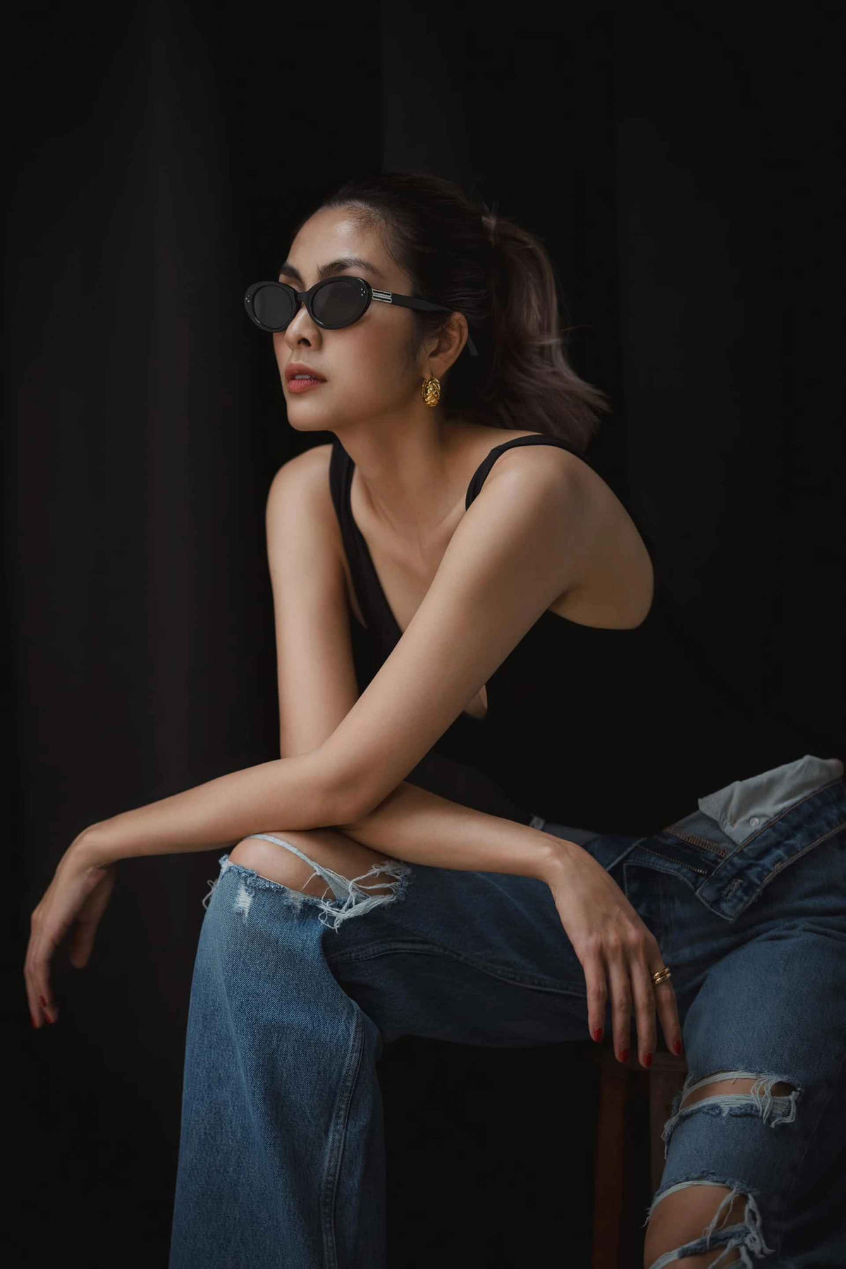 Hiện tại, Tăng Thanh Hà chuyển hướng sang kinh doanh chuỗi nhà hàng nổi tiếng tại TPHCM và phụ giúp chồng trong công việc. Cô cũng không quên tận hưởng cuộc sống an nhàn, thường xuyên đi du lịch, nghỉ dưỡng cùng người thân.