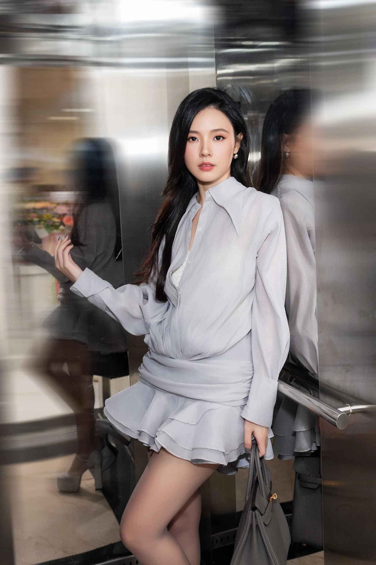 Ở tuổi 35, Midu có cuộc sống sang chảnh, thành công khi chuyển hướng sang kinh doanh thời trang và bất động sản.