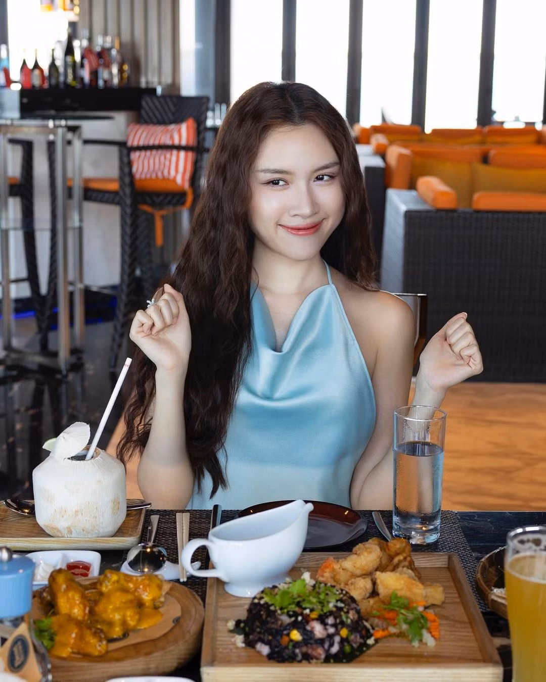 Thanh Thanh Huyền là một MC tài năng. Cô thường xuyên xuất hiện tại các sự kiện giải trí lớn ở vai trò người dẫn chương trình.