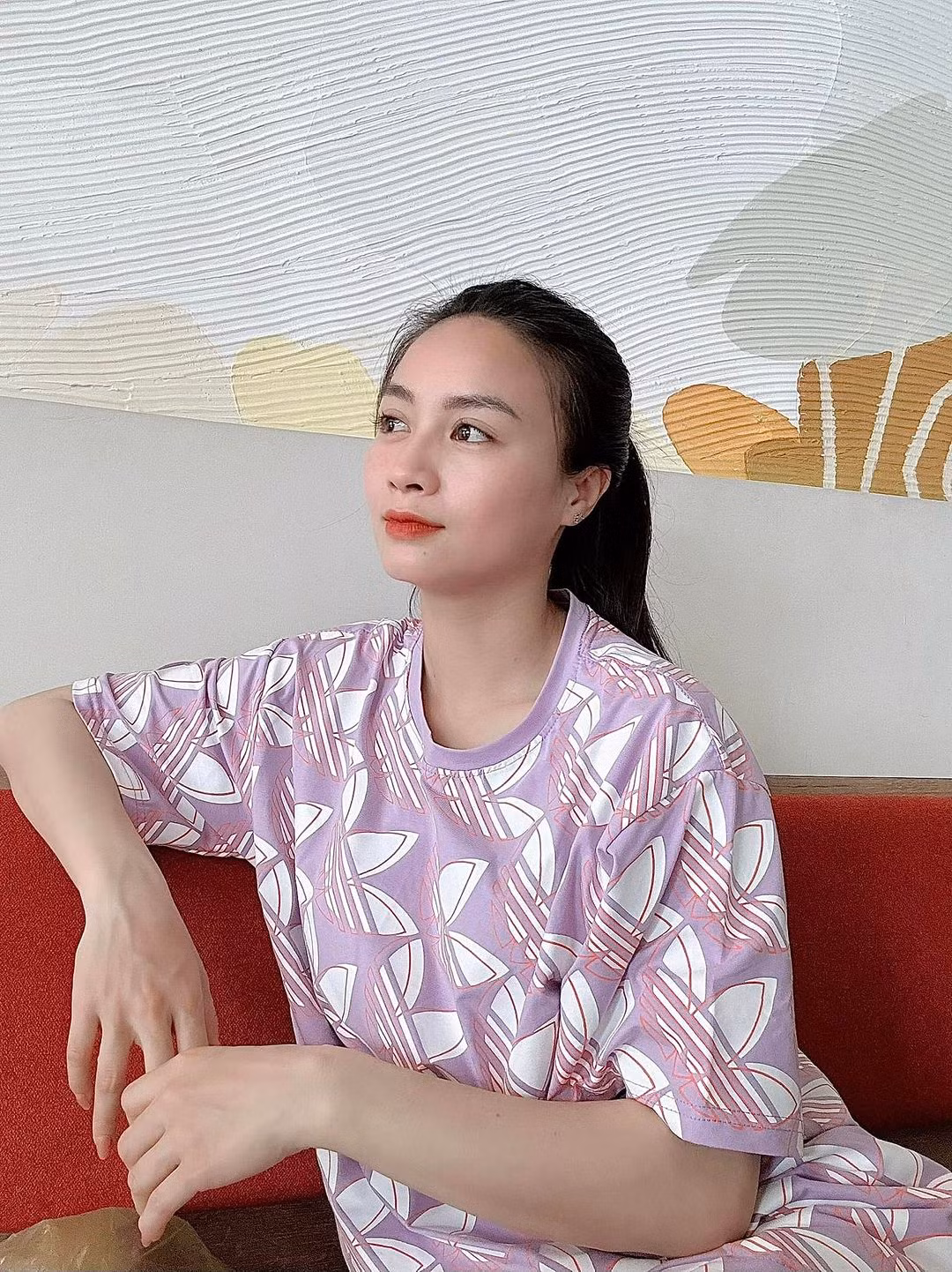 Không bỏ bữa, bổ sung đủ các dưỡng chất, tăng cường rau xanh và các loại trái cây giúp Hoàng Thị Loan đảm bảo sức khỏe tập luyện, thi đấu đồng thời cải thiện sắc vóc.