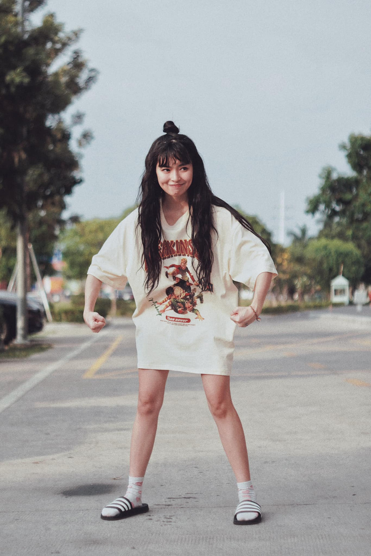 Ở góc độ khác, cũng có không ít ý kiến dư luận gay gắt sau lời xin lỗi của Khánh Vân.