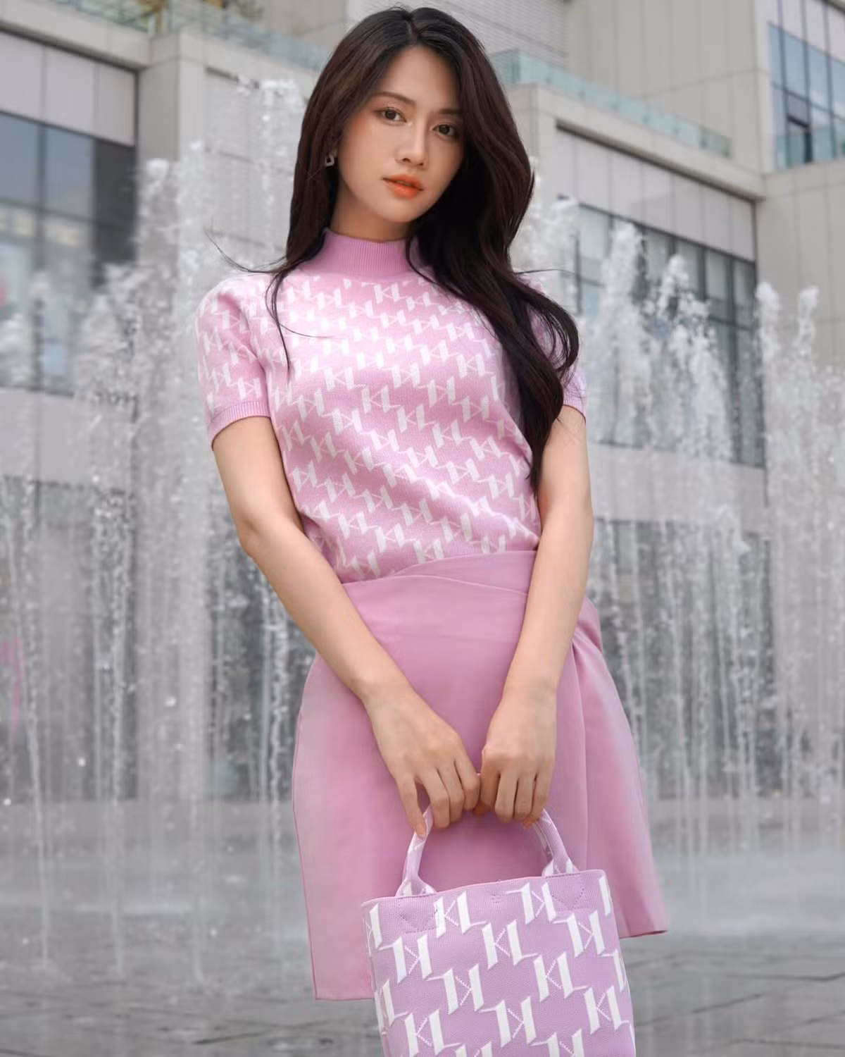 Hiện tại, Lê Bống đã nghiêm túc nhìn nhận lại bản thân và nỗ lực thay đổi theo hướng tích cực. Do đó, cô nàng đã nhận được nhiều thiện cảm và nhiều người yêu mến.