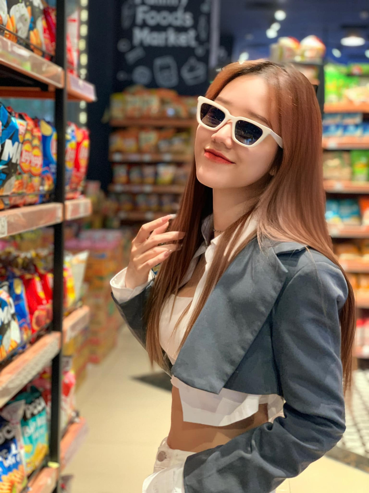 Khó khăn nhất với Mai Hương là việc lên ý tưởng cho kịch bản video. Bởi để một video lên xu hướng trên TikTok thì nội dung phải vừa hấp dẫn, vừa cô đọng.