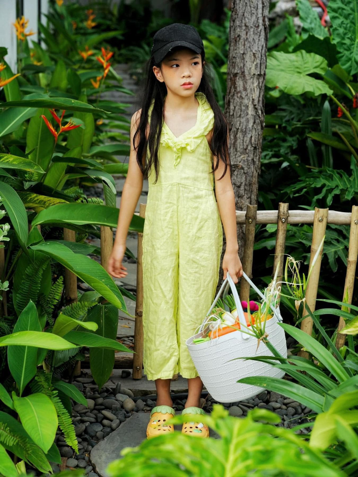 Ella Bùi tên thật là Bùi Ngọc Khánh An, sinh năm 2014, cô bé sớm bộc lộ năng khiếu và niềm đam mê với thời trang từ khi còn rất nhỏ. (Ảnh: FBNV)