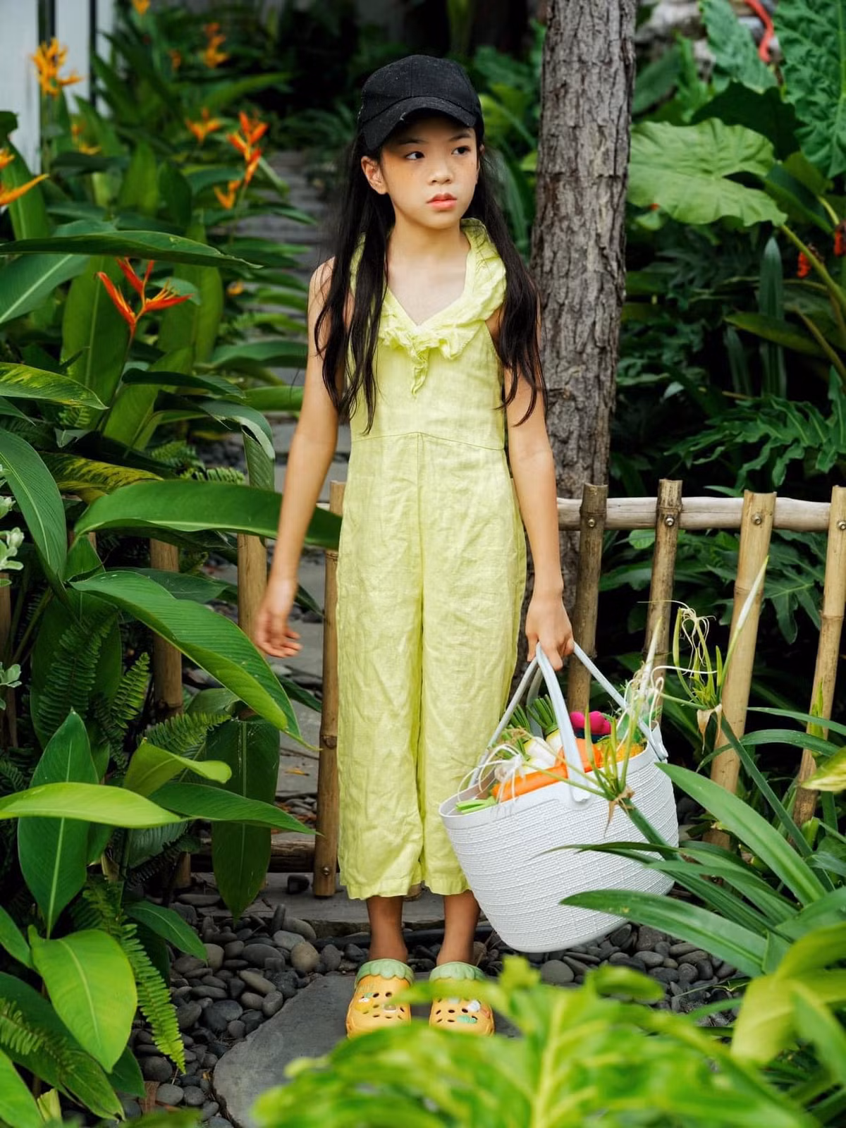 Ella Bùi tên thật là Bùi Ngọc Khánh An, sinh năm 2014, cô bé sớm bộc lộ năng khiếu và niềm đam mê với thời trang từ khi còn rất nhỏ. (Ảnh: FBNV)