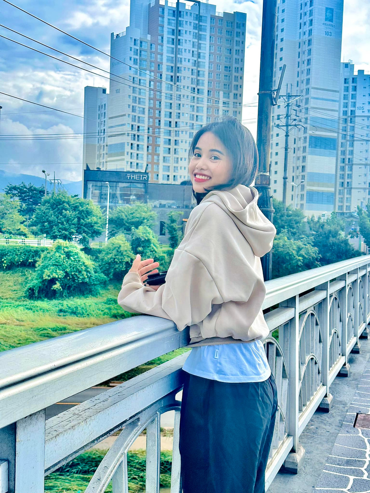 Sau màn thể hiện xuất sắc mở màn cho đoàn thể thao Việt Nam tại Olympic Paris 2024, Ánh Nguyệt nhận về nhiều kỳ vọng và lời chúc may mắn từ người hâm mộ. Ảnh sử dụng trong bài: FBNV 