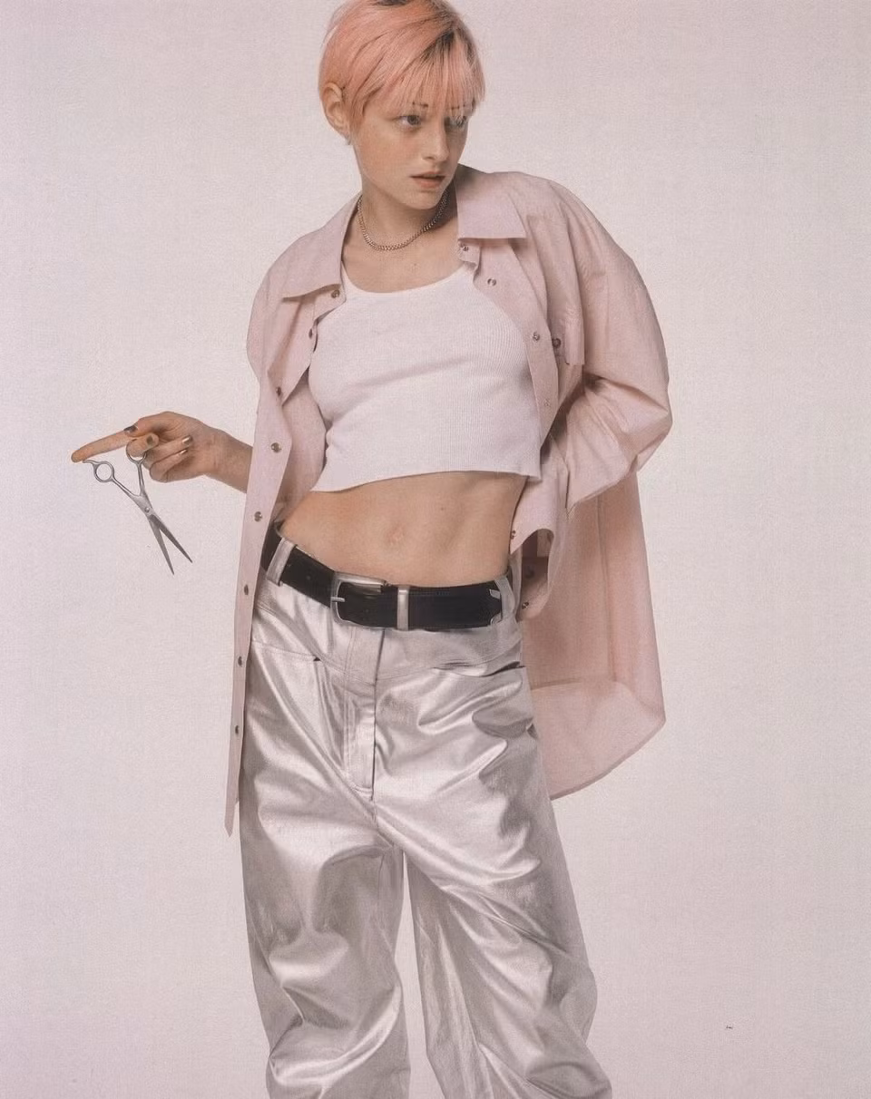 Một số dự án có tiếng khác mà cô nàng tham gia như A Murder at the End of the World, My Policeman hay Lady Chatterley's Lover... Ảnh: emmalouiscorrin.