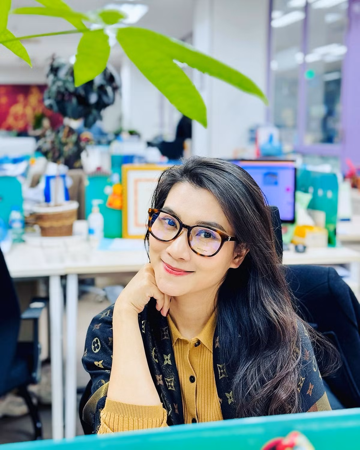 Biết bản thân là người bận rộn, không thể vẹn trọn cho gia đình nên cô thường tranh thủ mỗi lúc rảnh rỗi để bù đắp cho con gái.