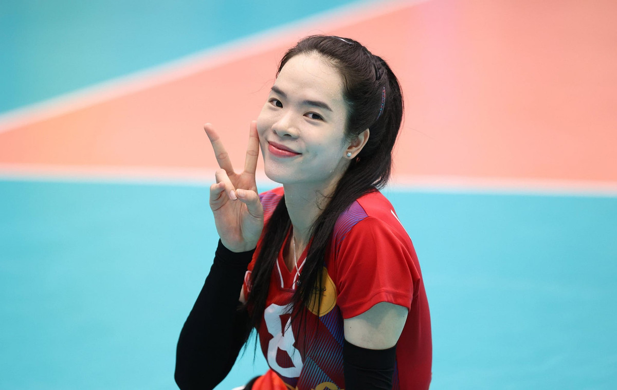 Phụ công Lê Thanh Thúy là một cái tên nổi bật của làng bóng chuyền nữ Việt Nam. Trong giải giải AVC Challenge Cup 2024 vừa rồi, cô nàng xuất sắc giành danh hiệu cá nhân Phụ công xuất sắc nhất, cùng với tuyển bóng chuyền nữ Việt Nam vô địch giải châu Á ngày 29/5 vừa qua. Ảnh: FBNV