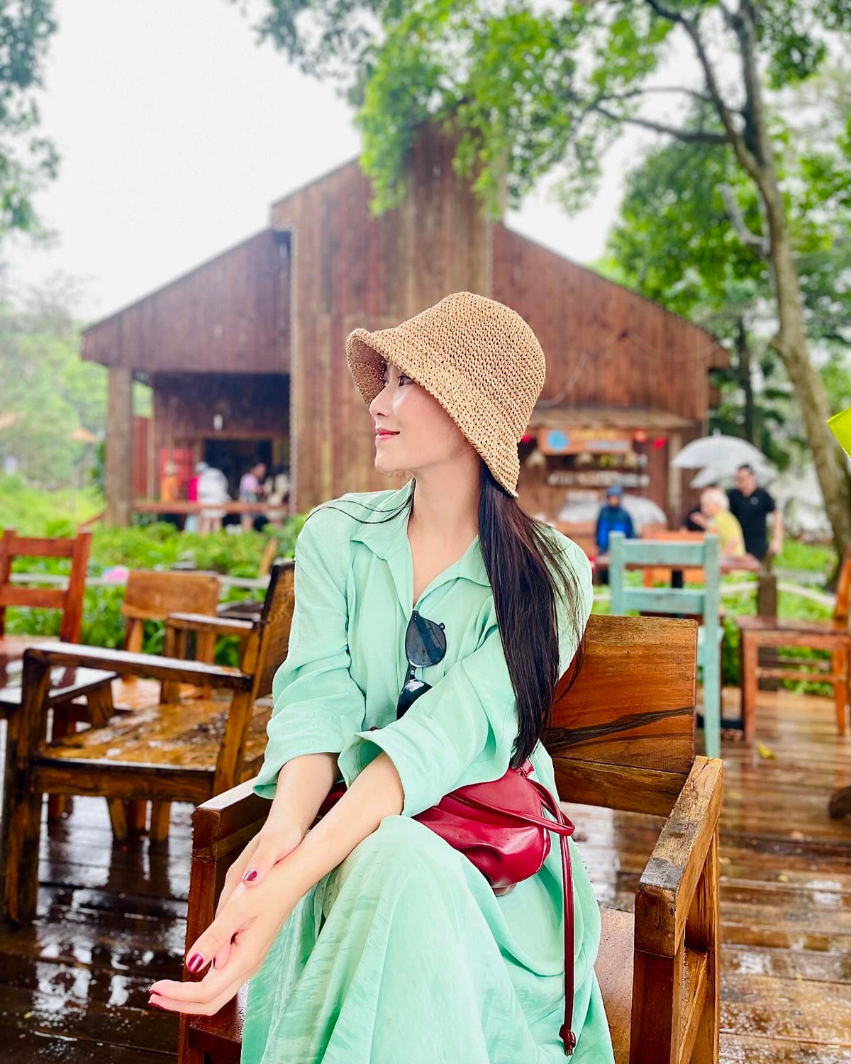 Vài năm trở lại đây, nữ BTV liên tục nhận đề cử hạng mục "Dẫn chương trình ấn tượng" của VTV Awards.