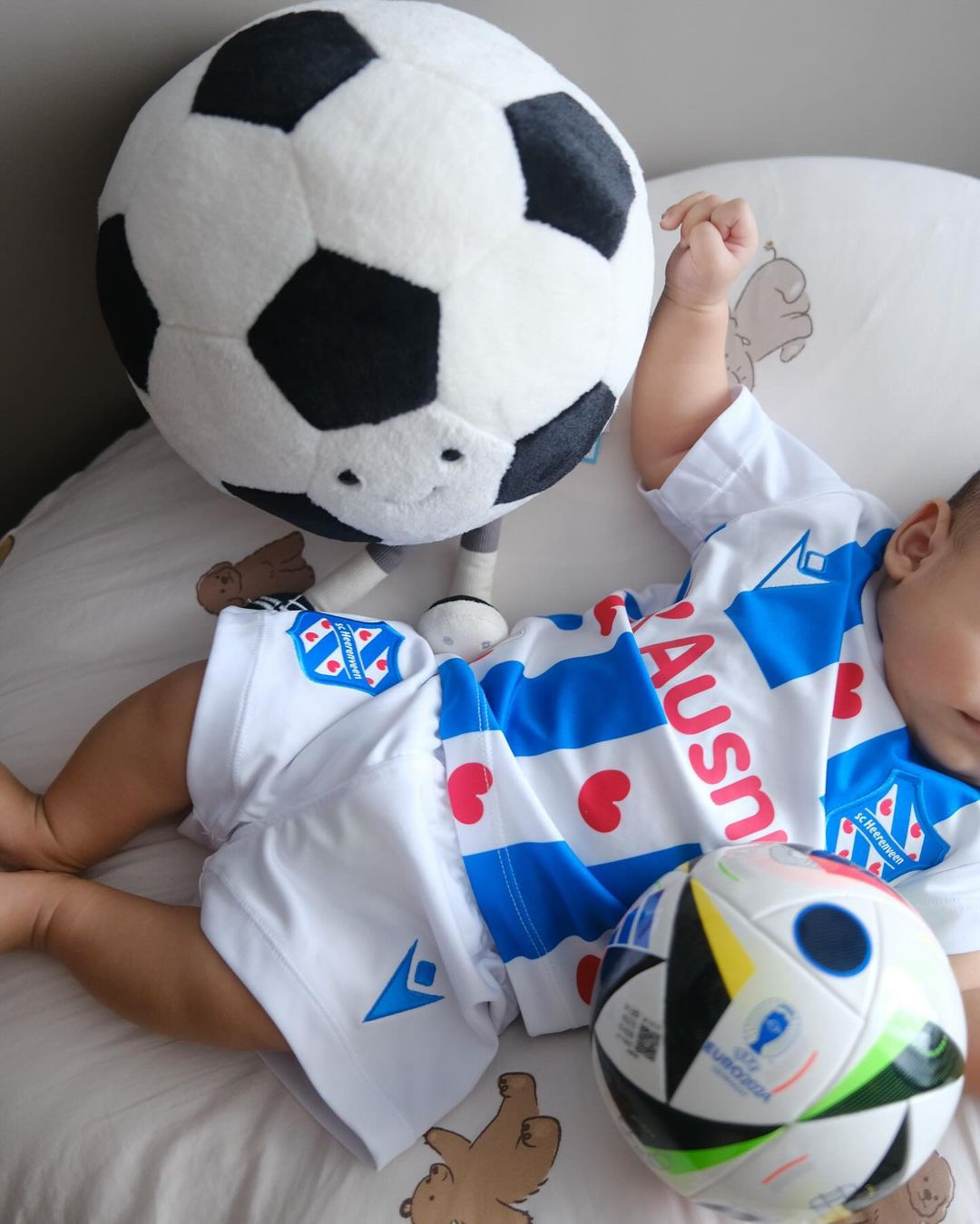 Bé Lúa tên thật là Đoàn Minh Đăng. Được biết biệt danh "Lúa" có liên quan đến quê hương Thái Bình của Đoàn Văn Hậu, cũng liên hệ mật thiết với biệt danh "Thóc" của Doãn Hải My.