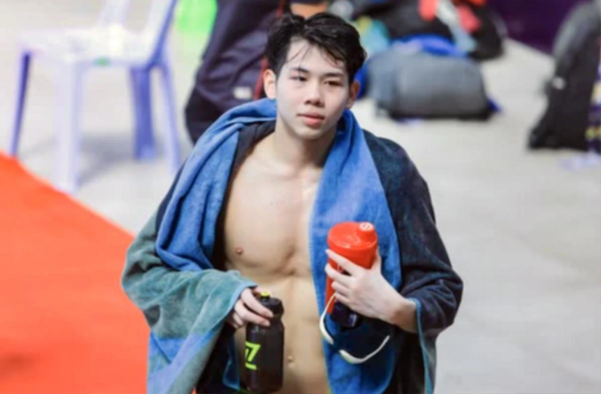 Du song lowkey, em trai Anh Vien van khien cong dong mang chu y-Hinh-2