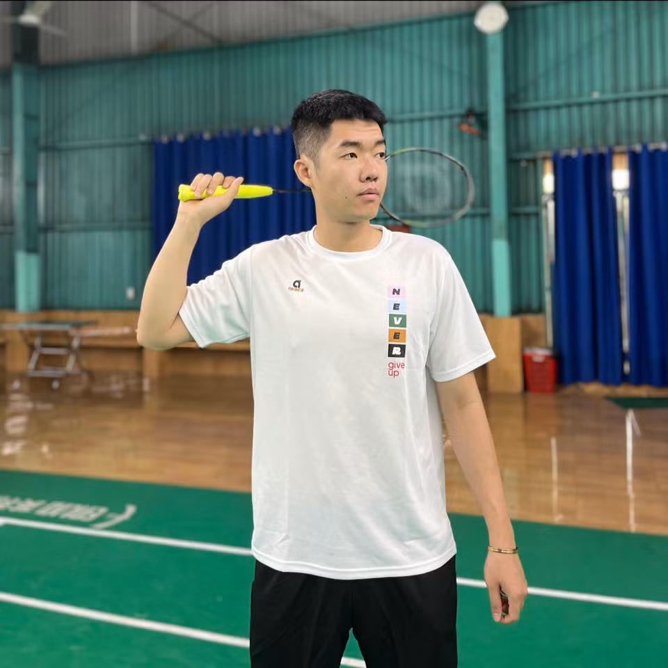 Đến cuối năm 2023, tay vợt người TP.HCM thăng tiến 93 bậc, từ tay vợt ngoài nhóm 160 thế giới lọt vào nhóm 80, để rồi chính thức có vé đến Olympic Paris vào tháng 7/2024.