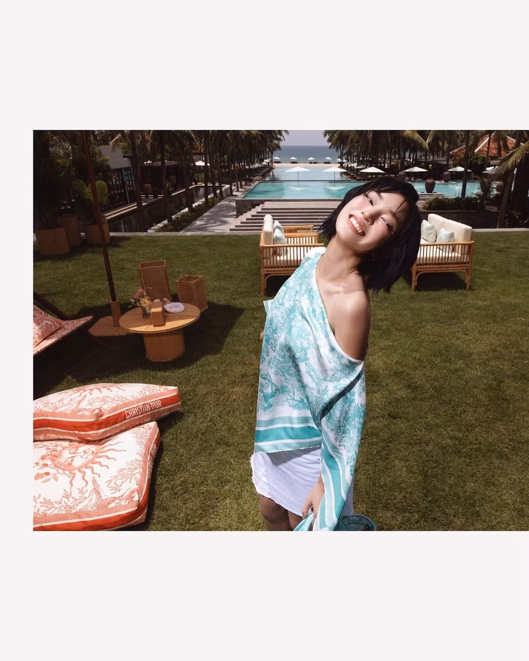 Trên con đường tình cảm, Châu Bùi được nhắc đến là bạn gái của nam rapper nổi tiếng là BinZ.