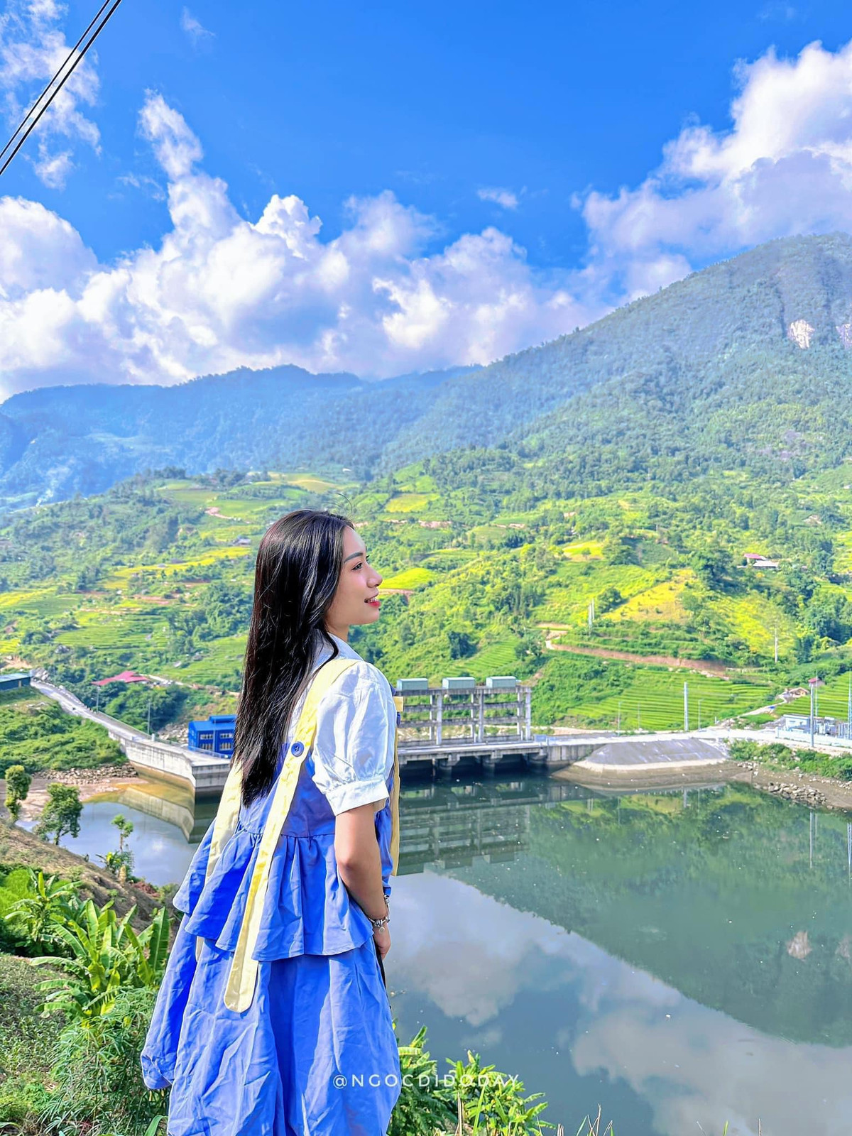 Vào khoảng thời gian này, lúa vẫn chưa vàng hẳn, nhưng chính vì thế lại tạo nên một sắc thái đặc biệt vô cùng quyến rũ. (Ảnh: Nguyễn Ngọc Tú)