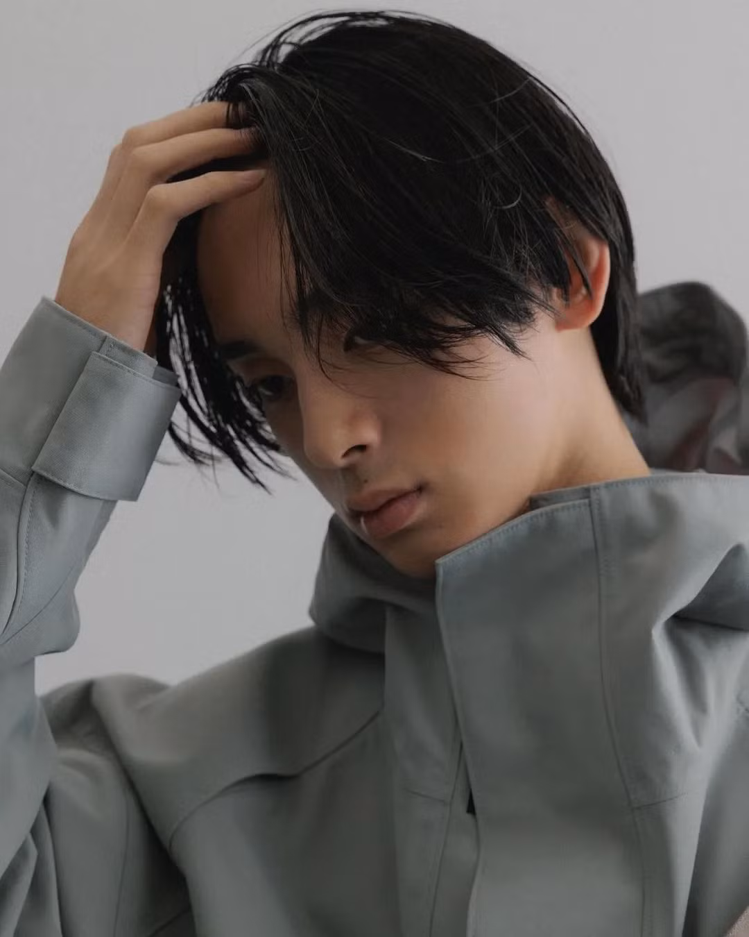 Chỉ sau hơn tuần chương trình phát sóng, TikTok cá nhân của nam sinh đã hút hơn 70 ngàn lượt theo dõi và có 50 ngàn theo dõi trên Instagram.