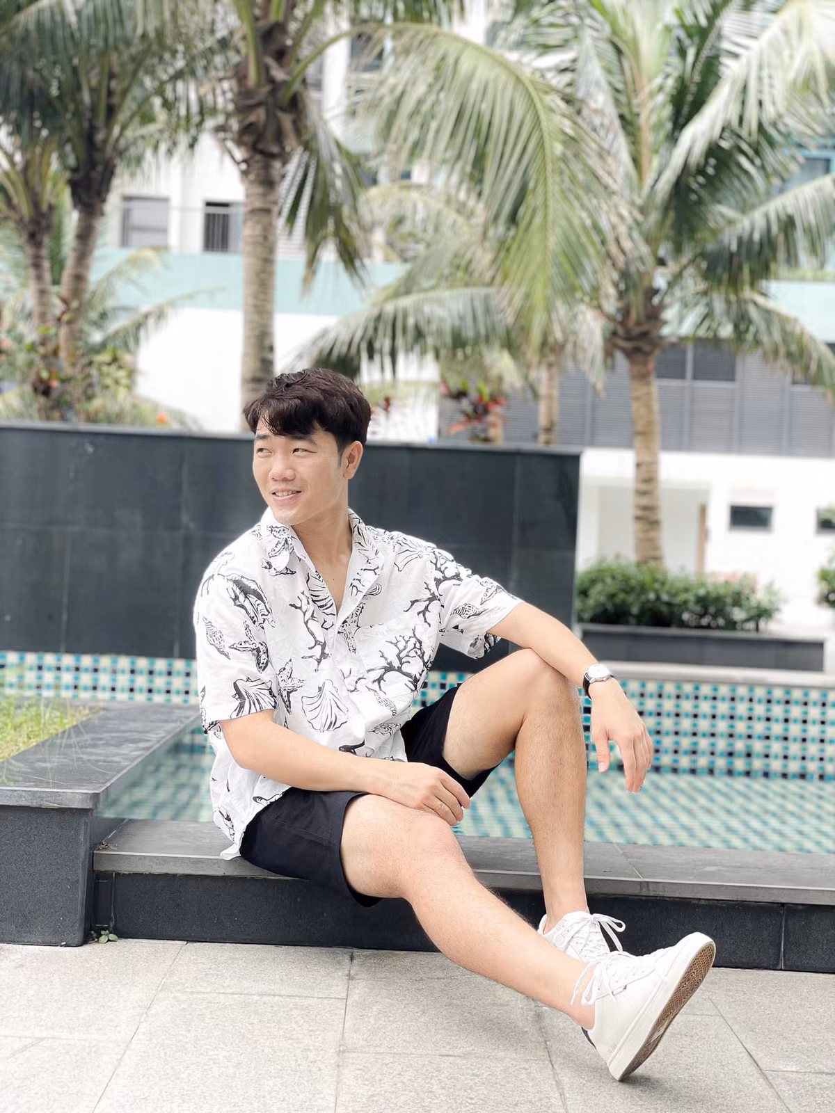 Tháng 4/2021, Lương Xuân Trường tổ chức đính hôn với bà xã Nhuệ Giang. Dù đã về chung một nhà nhiều năm, nhưng đến nay cả hai vẫn chưa tổ chức hôn lễ chính thức. Đến năm 2022, cặp đôi chào đón con gái đầu lòng là bé Little Daisy. Ảnh sử dụng trong bài: Instagram/ FBNV