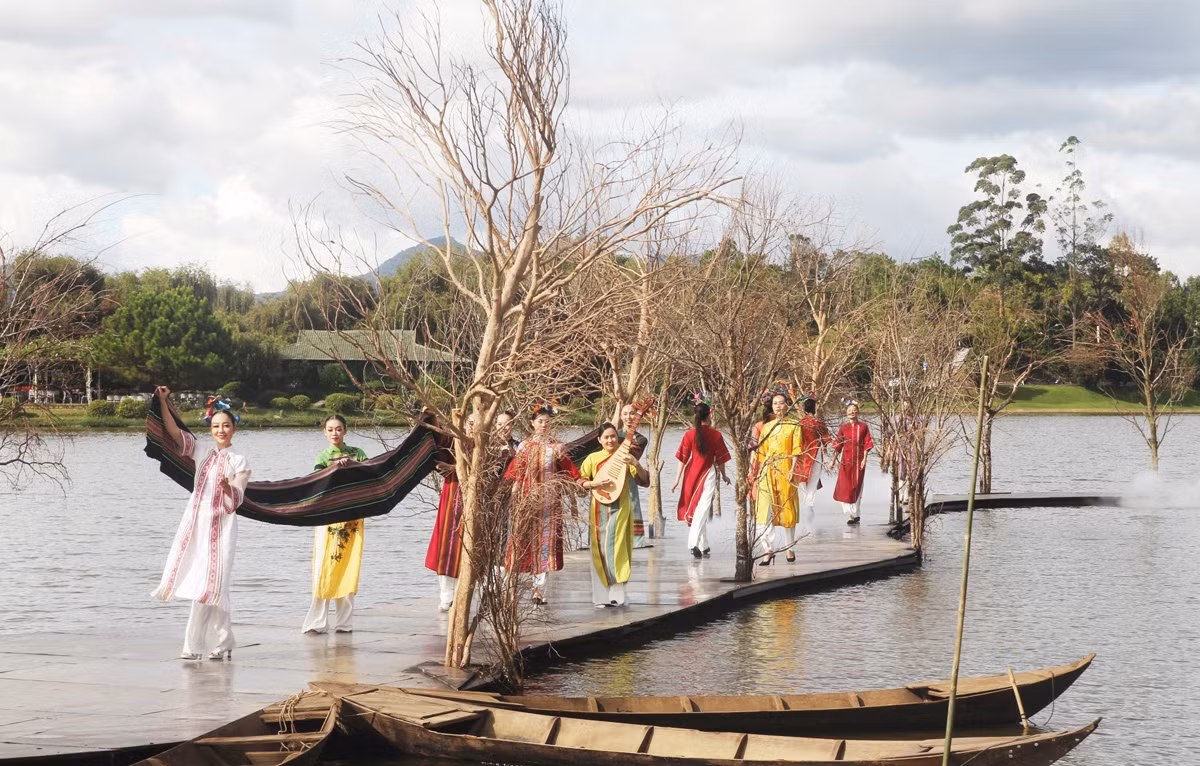 Du lich o TP Bao Loc: Phat trien chua tuong xung voi tiem nang-Hinh-7