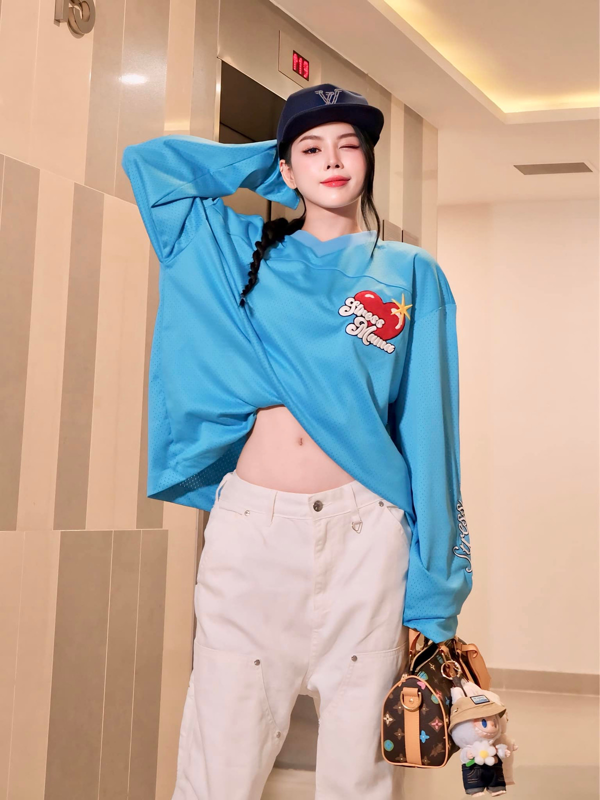 Sau chia tay bạn trai là diễn viên nổi tiếng, DJ Mie chăm chỉ đăng tải hình ảnh xinh đẹp lúc đi diễn hay đời thường lên MXH. Ảnh: FBNV