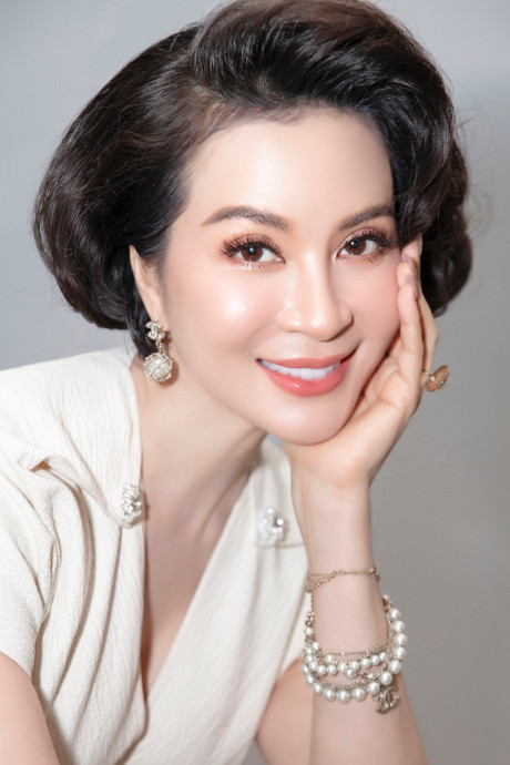 Giờ đây, tuy không còn xuất hiện nhiều trên truyền hình nhưng cái tên Thanh Mai vẫn khiến khán giả nhớ nhung. Thậm chí, nữ nghệ sĩ còn được coi là biểu tượng sắc đẹp ''sống'' của thập niên 90.