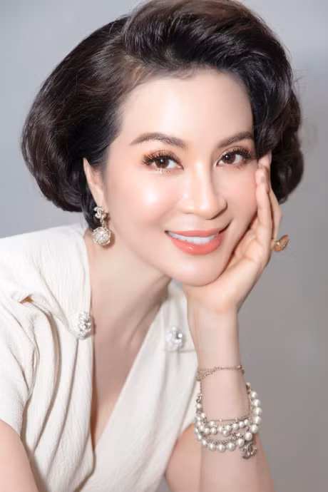 Giờ đây, tuy không còn xuất hiện nhiều trên truyền hình nhưng cái tên Thanh Mai vẫn khiến khán giả nhớ nhung. Thậm chí, nữ nghệ sĩ còn được coi là biểu tượng sắc đẹp ''sống'' của thập niên 90.