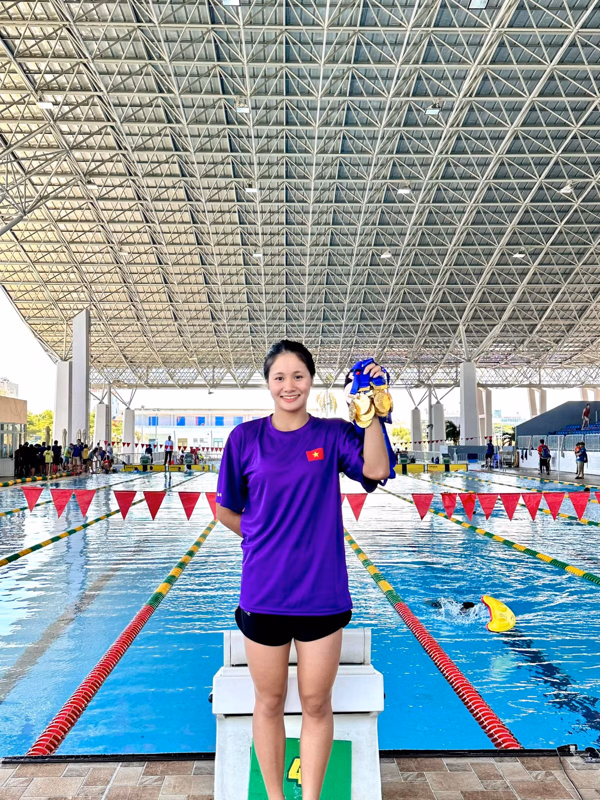 Mỹ Tiên sinh ra trong1 gia đình không có ai theo nghiệp thể thao, nhưng năm 10 tuổi, cô nàng được các huấn luyện viên trường Năng khiếu Thể dục thể thao tỉnh biết đến trong một lần tuyển chọn các vận động viên trẻ.