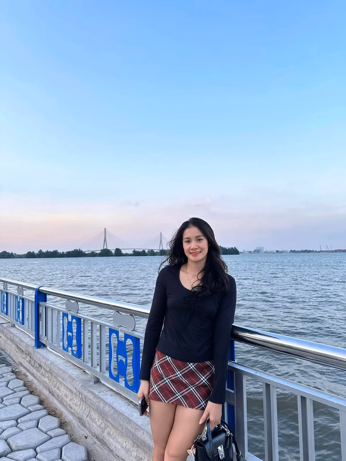 Cô cùng với Nguyễn Huy Hoàng là hai vận động viên bơi lội Việt Nam thi đấu tại ngày hội thể thao lớn nhất hành tinh này.