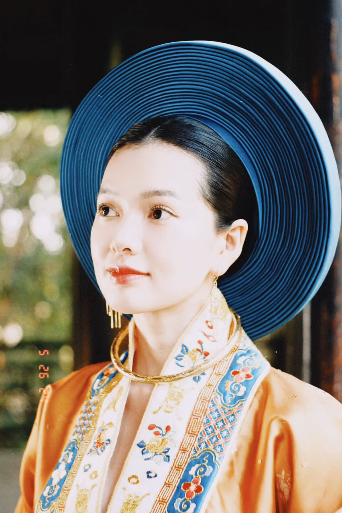 Nhờ gương mặt xinh xắn, làn da căng bóng cùng lối dẫn dắt vui vẻ, gần gũi với khán giả, Yên Đan thường thu hút khoảng 100.000-500.000 lượt xem cho mỗi video đăng lên. Nhiều video của cô cũng cán mốc triệu view (lượt xem).