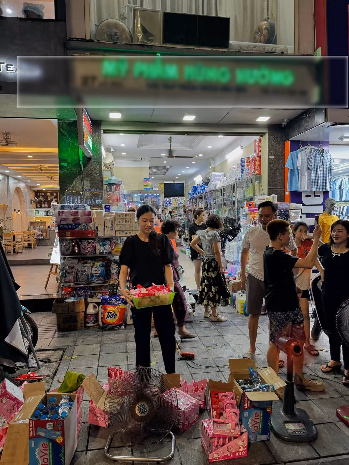 Những hành động trên chẳng phải vì vụ lợi cho cá nhân mà nó mang đến ý nghĩa cộng đồng.