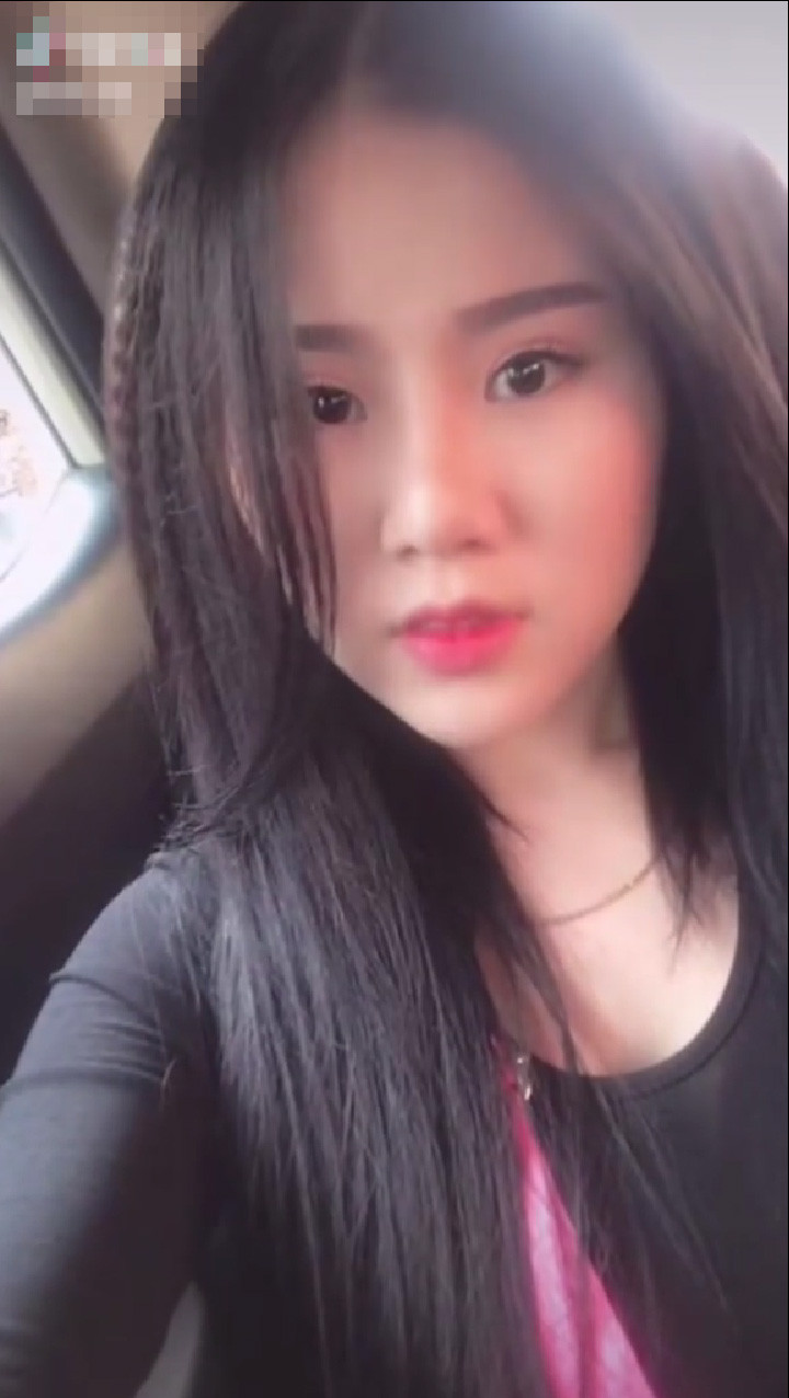 Sau khi nhận tiền từ khách, Vân Anh trả cho gái bán dâm 3 triệu đồng, còn mình giữ 1 triệu đồng tiền công môi giới.