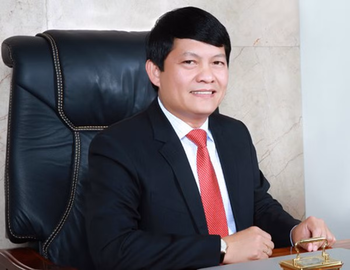  Ông Phạm Phú Quốc xin thôi ĐBQH, thôi việc: Chiều 1/9, ông Phan Nguyễn Như Khuê, Trưởng ban tuyên giáo Thành ủy TP.HCM, đã chủ trì buổi họp báo thông tin về việc ĐBQH Phạm Phú Quốc có hai quốc tịch Việt Nam và Cộng hòa Cyprus. 