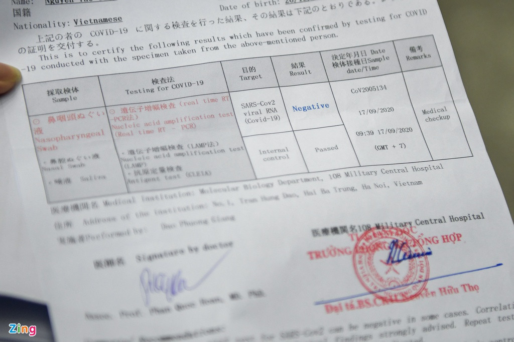 Mỗi hành khách phải có giấy xác nhận RT-PCR âm tính với SARS-CoV-2 trong vòng 72 giờ trước giờ bay. Điện thoại phải cài đặt ứng dụng theo dõi sức khoẻ của Nhật Bản.