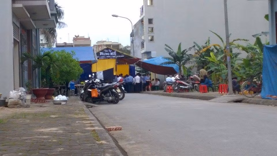 Thanh tra kho bac Hai Duong danh chet vo vi... mac vay ngan