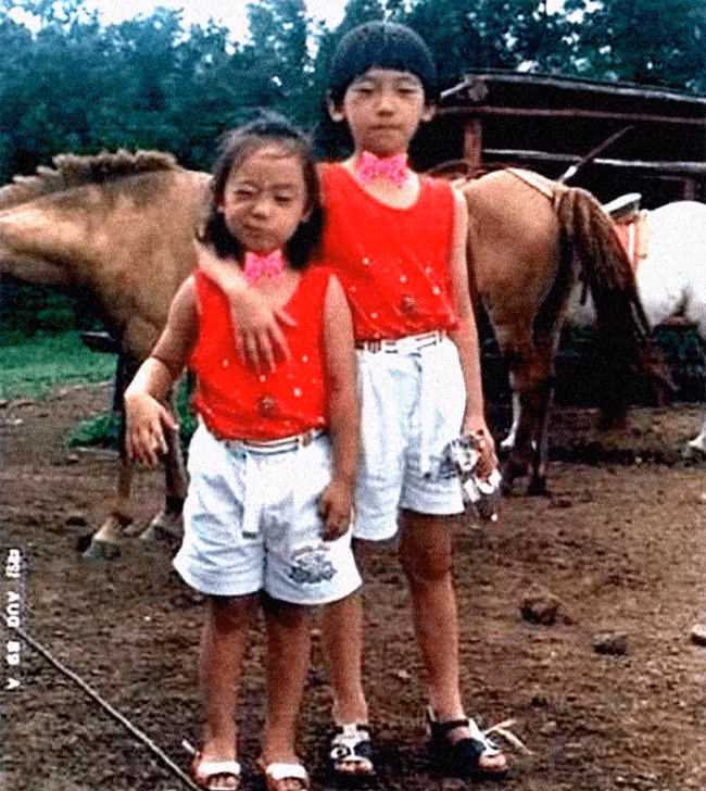 Lúc nhỏ, Rain là một anh chàng gầy gò, mắt ti hí, chưa đẹp trai như bây giờ. Ảnh: Koreaboo